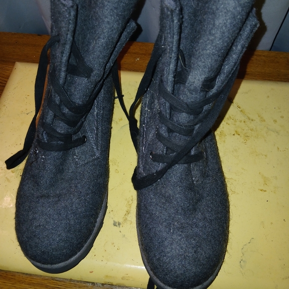 Bearpaws Womens lace-up boots, Gray, Size 8 - Picture 1 of 5